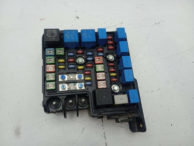 919501H030 Caja de fusibles  disponible Utrera