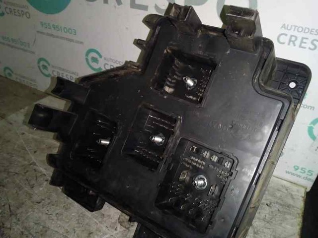 919502B100 Caja de fusibles  comprar en Pontevedra