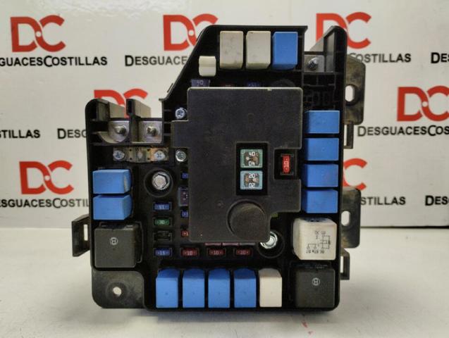 919502B100 Caja de fusibles  comprar en Zaragoza