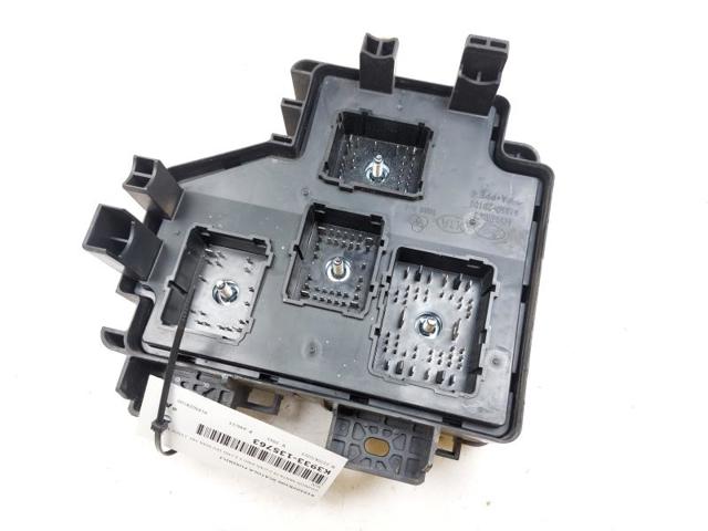 HYUNDAI 919502B100 Caja de fusibles  disponible Lugo