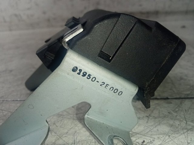 HYUNDAI 919502E000 Conector de calefacción de la luneta trasera  disponible Lugo