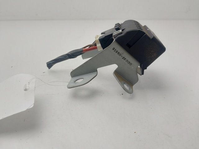 HYUNDAI 919502E000 Conector de calefacción de la luneta trasera  comprar en Albacete