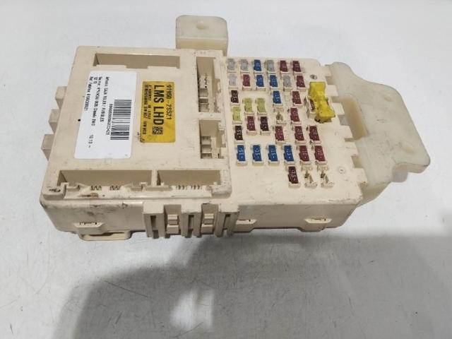 919502S521 HYUNDAI Caja de fusibles  disponible Ourense