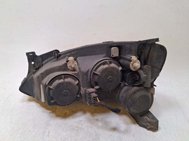 9196232 Faro derecho  disponible Málaga