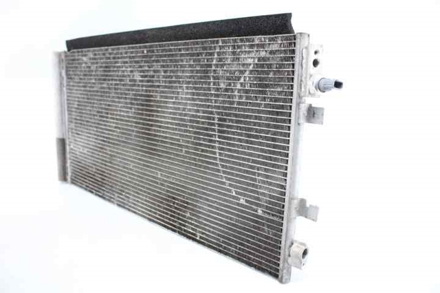 921003293R RENAULT Condensador de aire acondicionado  disponible Ourense