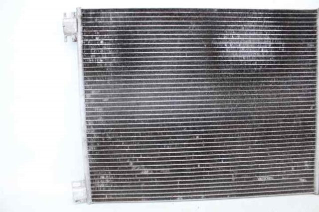 RENAULT 921004063R Condensador aire acondicionado  en stock Valencia