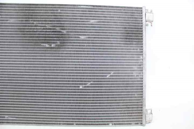 RENAULT 921004063R Condensador aire acondicionado  en stock Terrassa