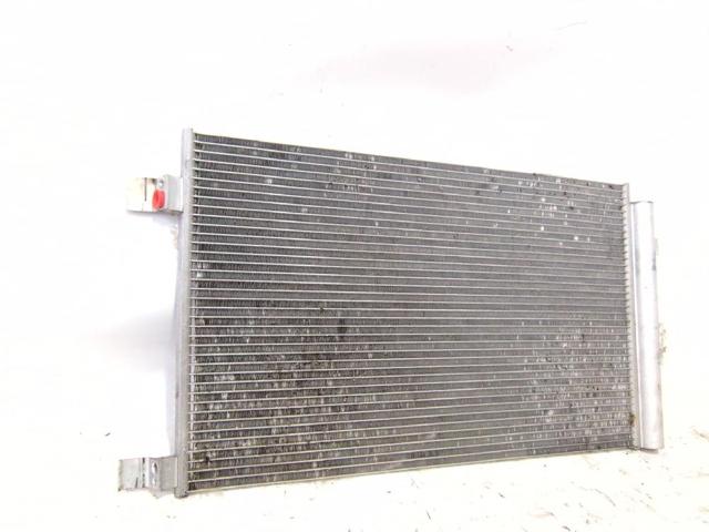 RENAULT 921004575R Condensador aire acondicionado  en stock Valencia