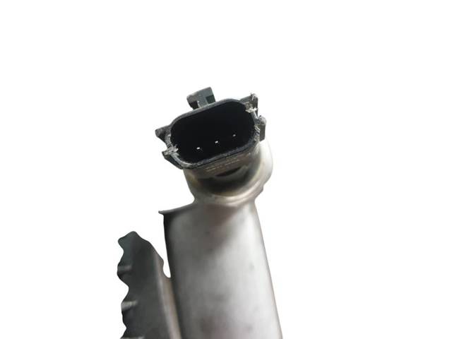 921005115R Condensador aire acondicionado  en stock Sabadell