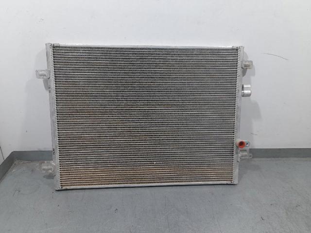 RENAULT 921007736R Condensador aire acondicionado  en stock Salamanca