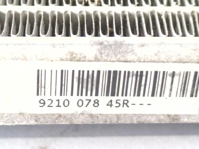 RENAULT 921007845R Condensador aire acondicionado  en stock Valencia