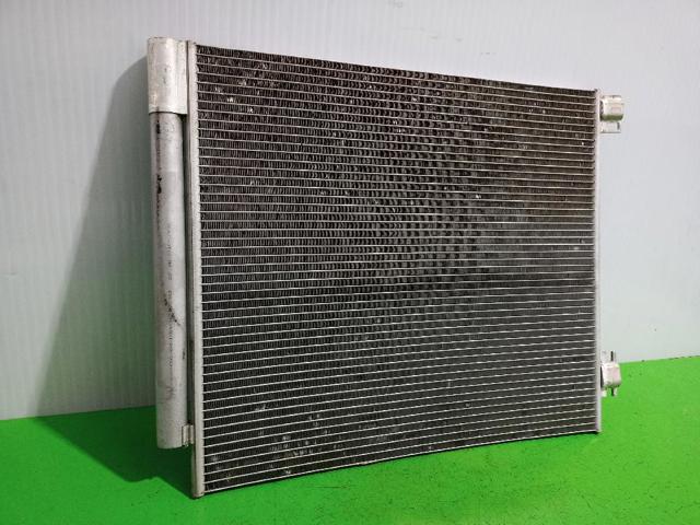 NISSAN 921009251R Condensador de aire acondicionado  disponible Lugo