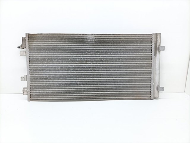 Condensador / radiador  aire acondicionado para renault fluence 1.5 dci (l30b) k9k656 921009956R