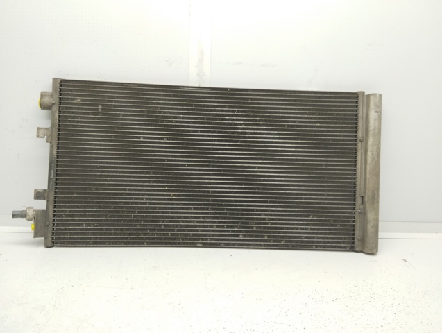 Condensador / radiador  aire acondicionado para renault fluence  k9k j8 921009956R