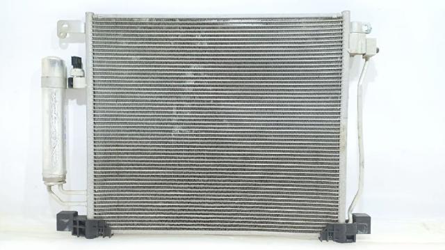 92100BA61B NISSAN Condensador de aire acondicionado  comprar en Jaén