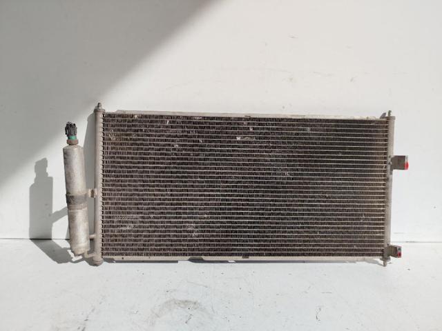 Condensador de aire acondicionado 92100BU105 NISSAN