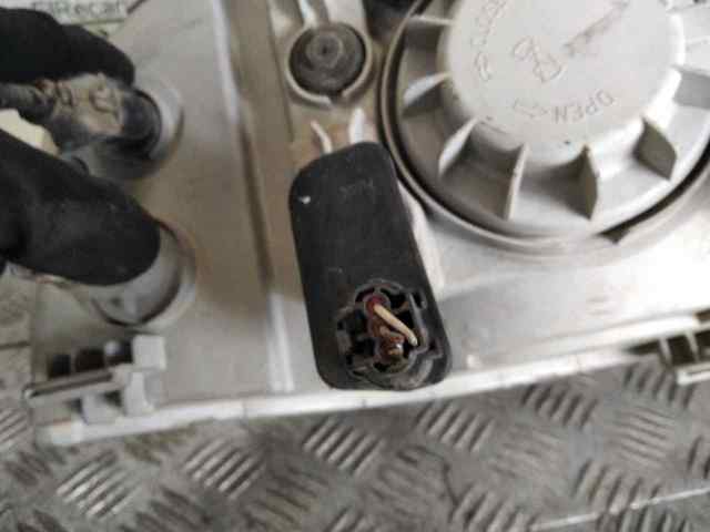 HYUNDAI 92101055XX Faro izquierdo  en stock Terrassa