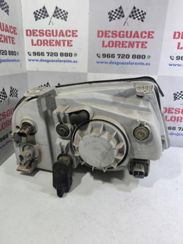 92101055XX Faro izquierdo  en stock Castellón