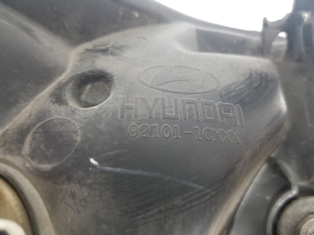 921011CXXX HYUNDAI Faro izquierdo  comprar en Jaén