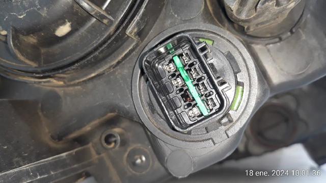 Faro izquierdo KIA Rio 3 UB