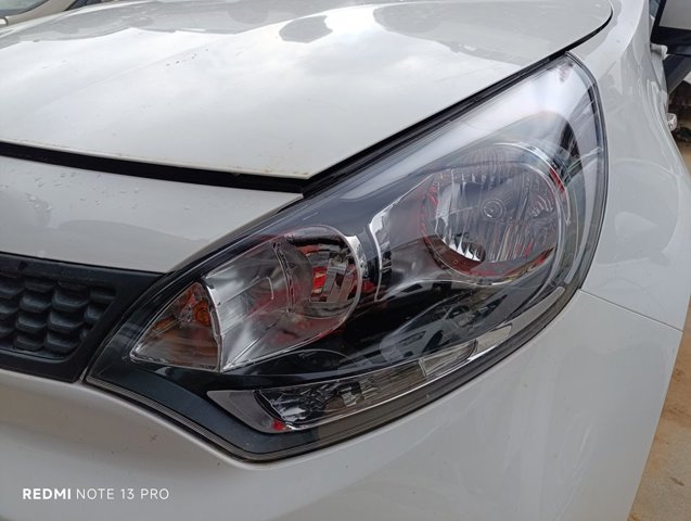 Faro izquierdo KIA Rio 3 UB