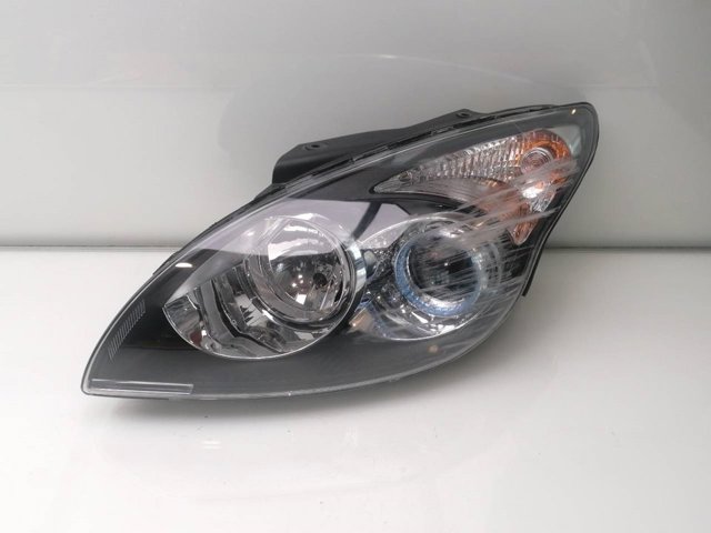 Faro delantero izquierdo 921012R000 HYUNDAI