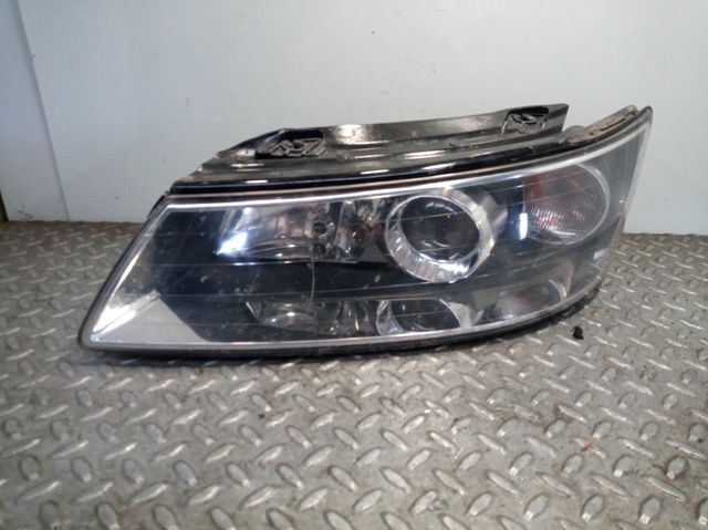 Faro izquierdo 921013K110 Hyundai/Kia