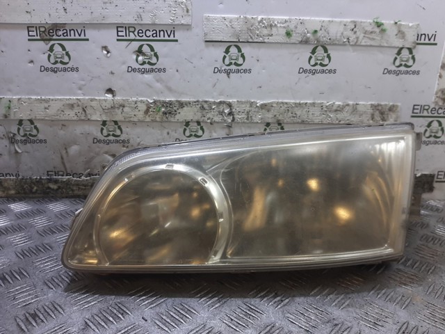 921014A5XX Faro izquierdo  disponible Málaga