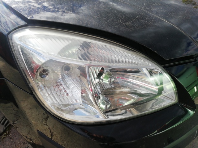 Faro derecho 921021G020 Hyundai/Kia