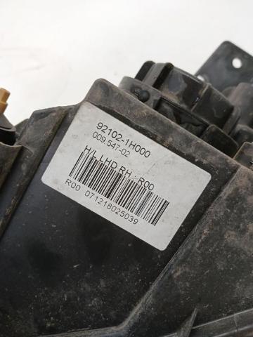 921021H000 HYUNDAI Faro derecho  comprar en Jaén