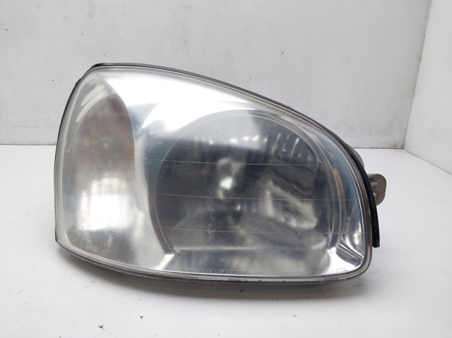 Precio del repuesto Faro delantero derecho Santa Fe I SUV