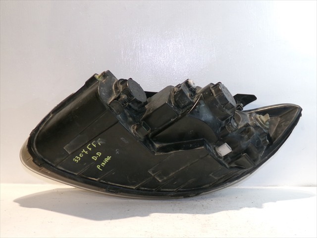 HYUNDAI 921022BXXX Faro derecho  en stock Terrassa