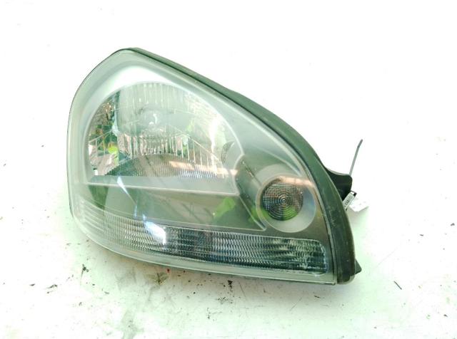 HYUNDAI 921022EXXX Faro derecho  en stock Valencia