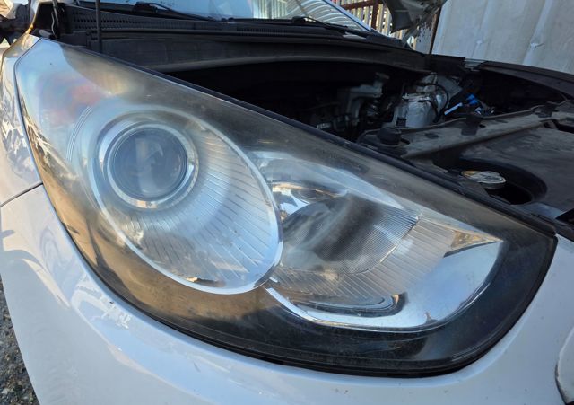921022Y000 Faro derecho  en stock Granada