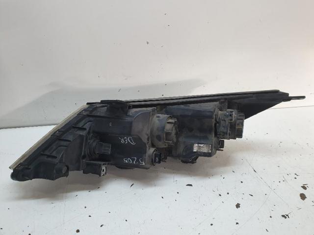 921023U250 HYUNDAI Faro derecho  disponible Vigo