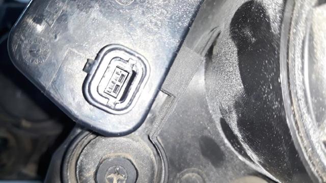 HYUNDAI 921023U250 Faro derecho  en stock Salamanca