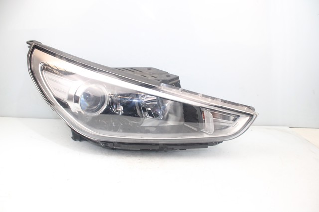 Faro delantero derecho para Hyundai I30  (PD)