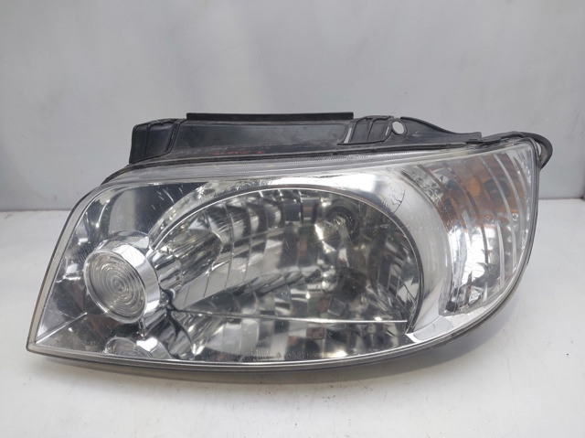 9210317030 HYUNDAI Faro izquierdo  en stock Huelva