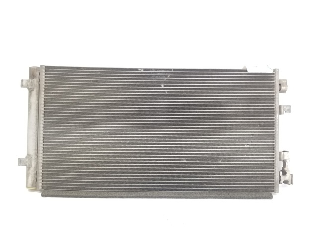921100001R RENAULT Condensador aire acondicionado  en stock Huelva