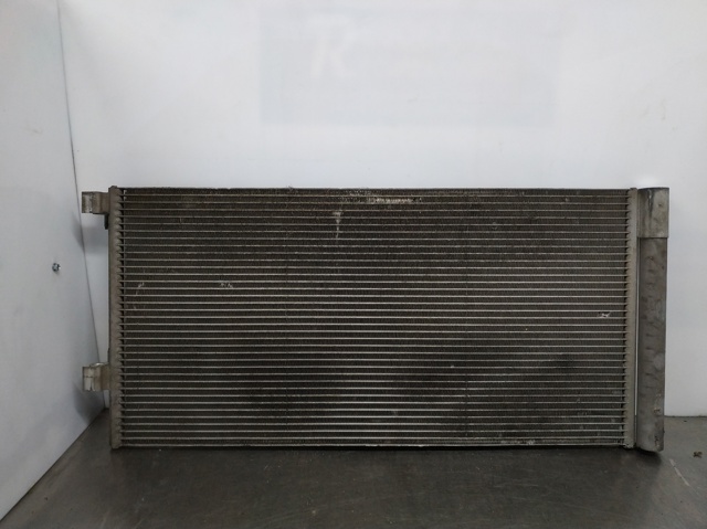RENAULT 921100002R Condensador aire acondicionado  en stock Terrassa