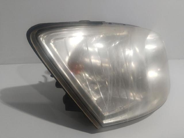 921101C010 Faro izquierdo  en stock Sabadell