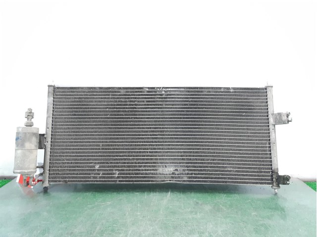 Condensador / radiador  aire acondicionado para nissan almera ii 1.5 qg15de 92110BM400