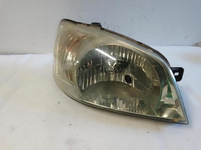 HYUNDAI 921201C010 Faro derecho  en stock Terrassa