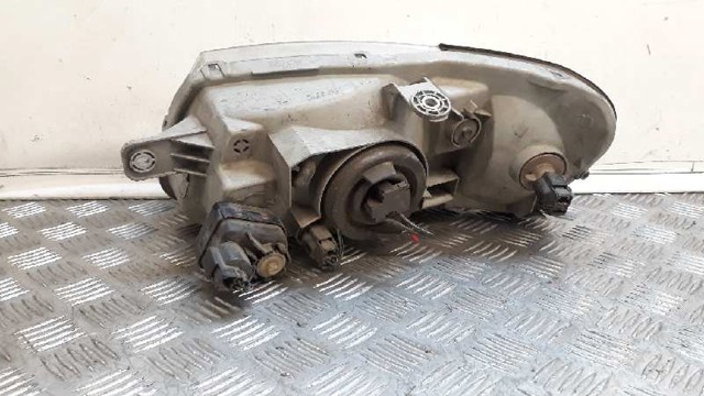 9212025020 Faro derecho  comprar en Reus