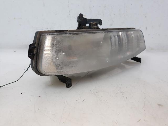Luces antiniebla  izquierdo 922011E000 HYUNDAI