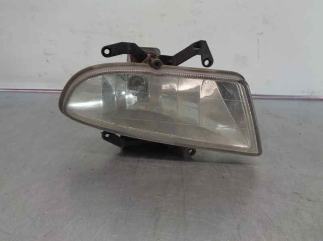 Faro antiniebla derecho 9220225300 Hyundai/Kia