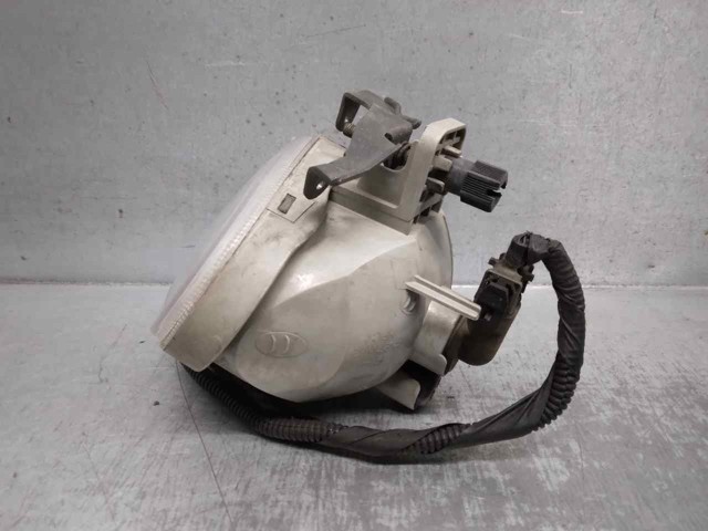 922022B000 Faro antiniebla derecho  disponible Málaga