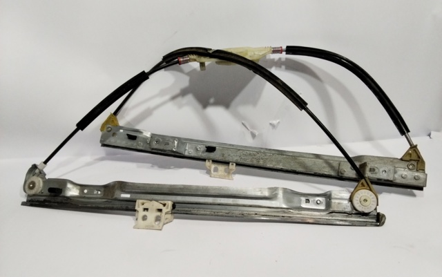 9222CT PEUGEOT Mecanismo de elevalunas de la puerta delantera derecha  comprar en Oviedo