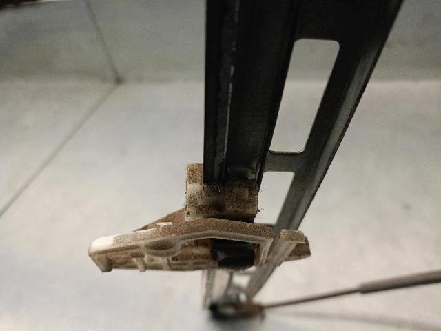 9222F8 PEUGEOT Mecanismo de elevalunas de la puerta delantera derecha  comprar en Jaén