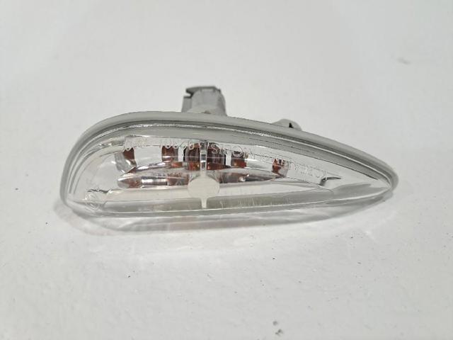 Luz intermitente guardabarros derecho 923012S000 Hyundai/Kia